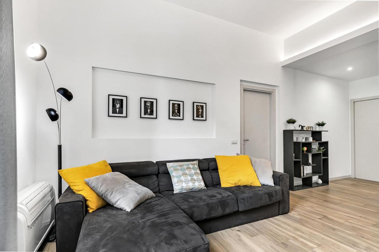 Appartamento Beatrice - Affitti Brevi Italia Milan Luaran gambar