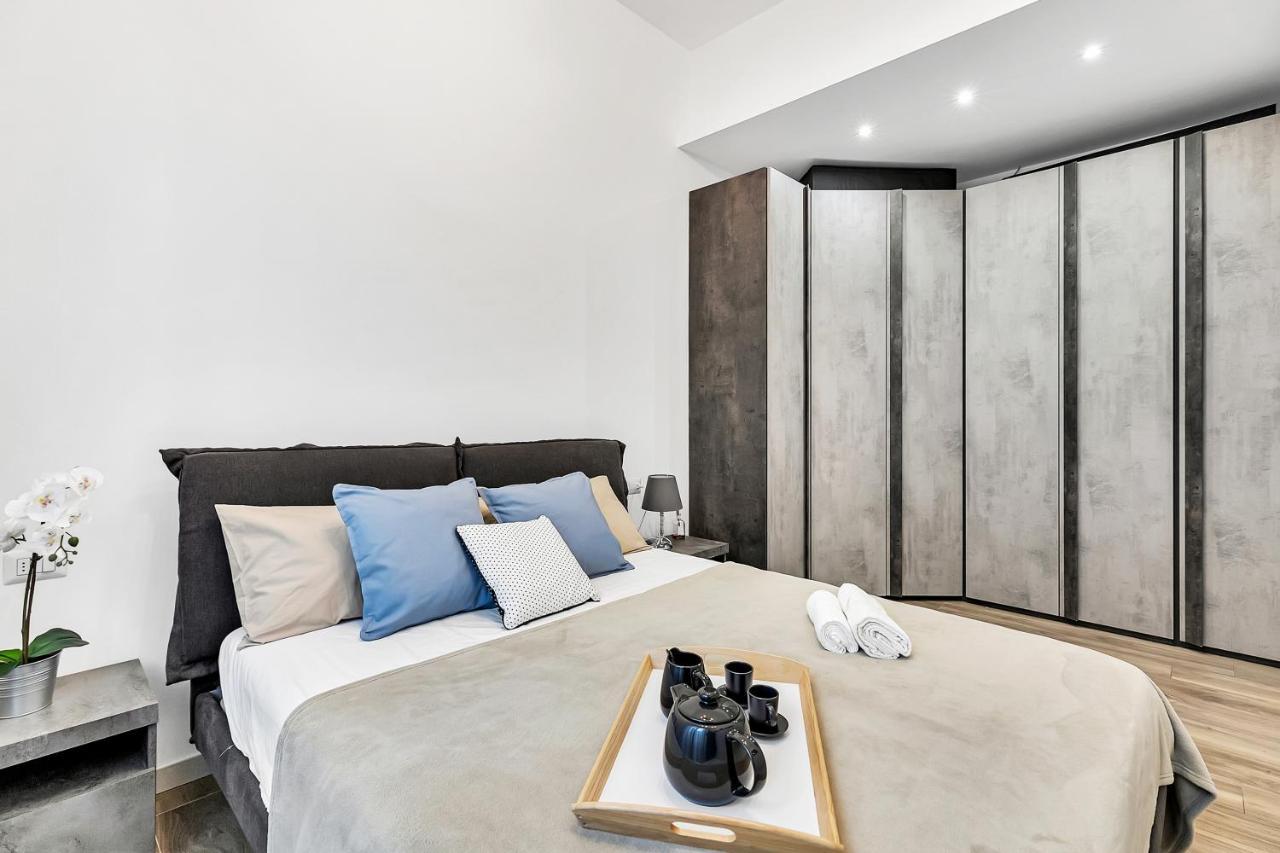 Appartamento Beatrice - Affitti Brevi Italia Milan Luaran gambar