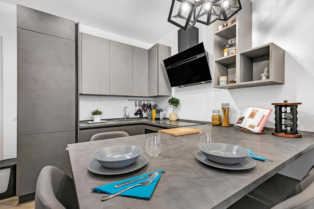 Appartamento Beatrice - Affitti Brevi Italia Milan Luaran gambar